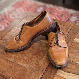 Allen Edmonds Hillcrest leather oxfords